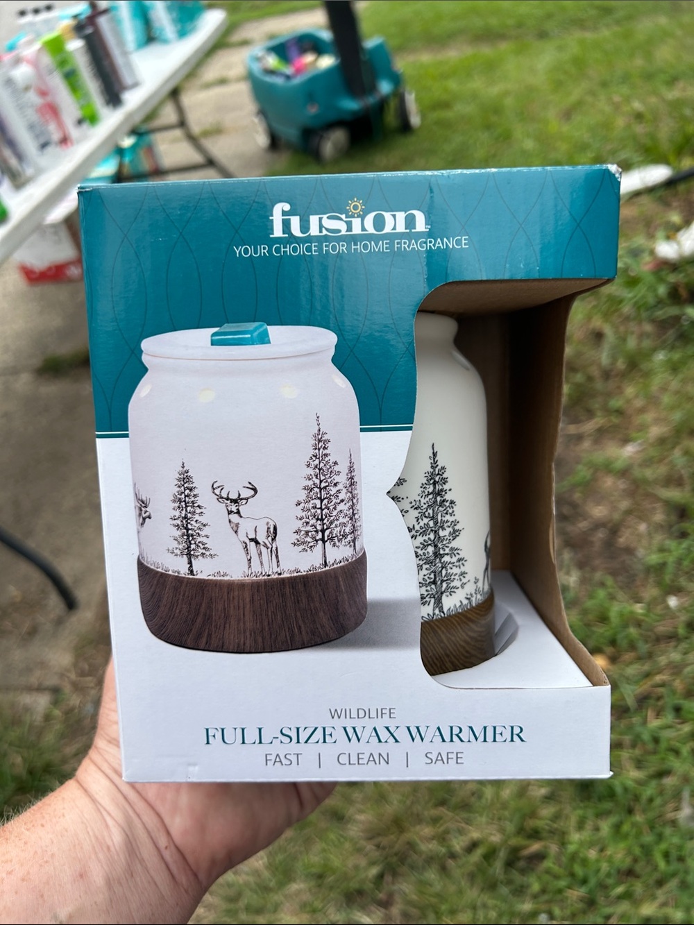 Fusion Wildlife Full-Size Wax Warmer - White with Brown Wood Accent